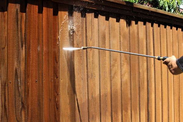 Cost of Fence Cleaning in Chula Vista