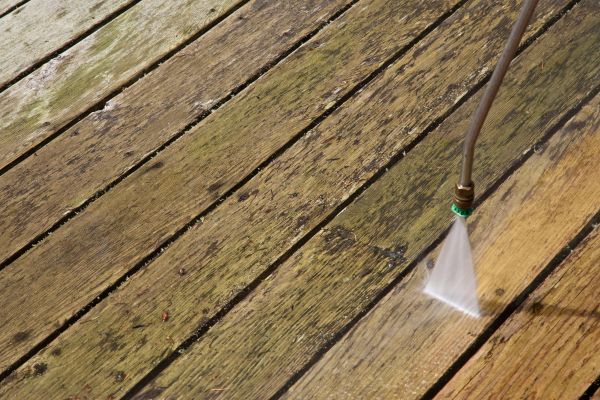 Cost of Deck Mold Removal in Chula Vista